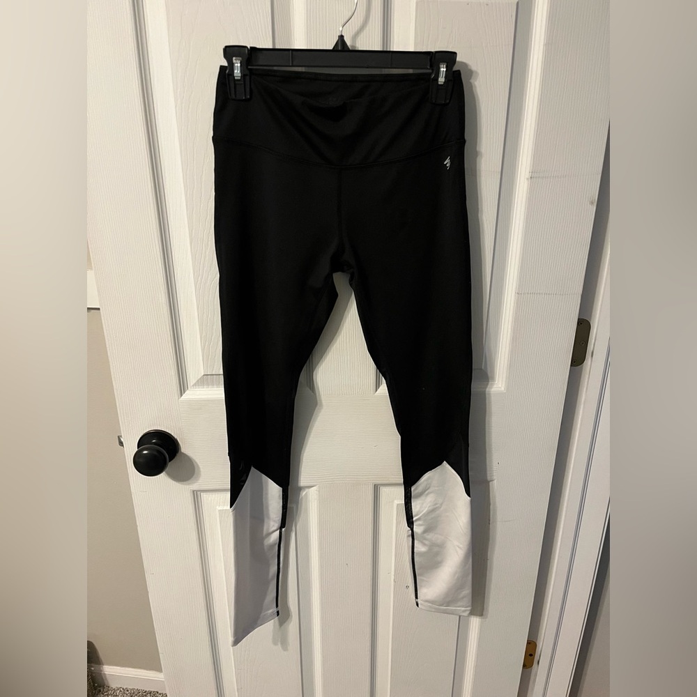 Athletic leggings